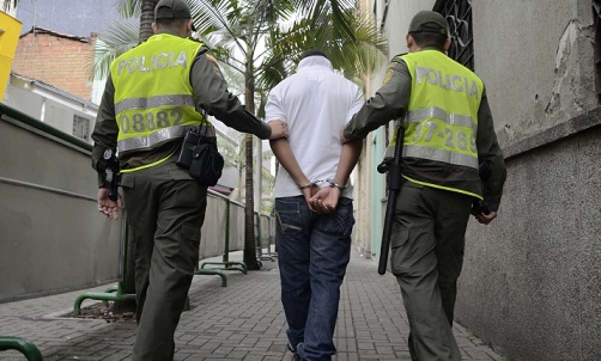 ¿Qué pasa si conduzco con documentos falsos?